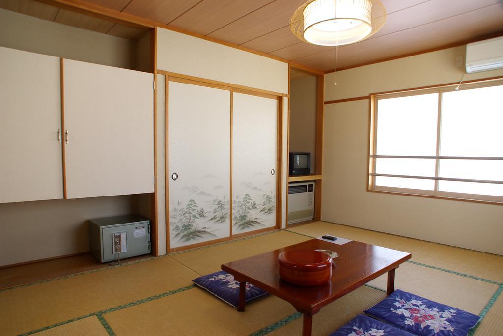 Hotel Elm Ishiuchi Minamiuonuma Exterior foto